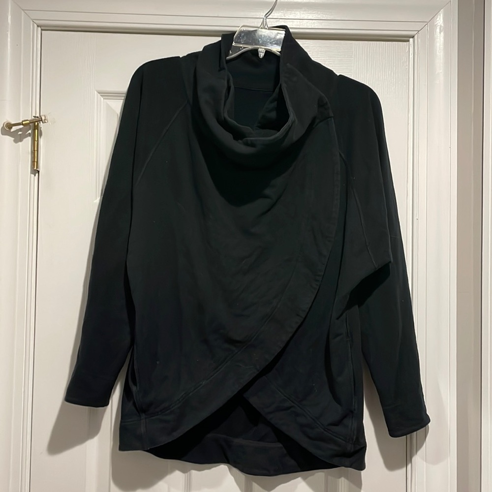 Lululemon black Jersey Wrap Size 6 Vintage